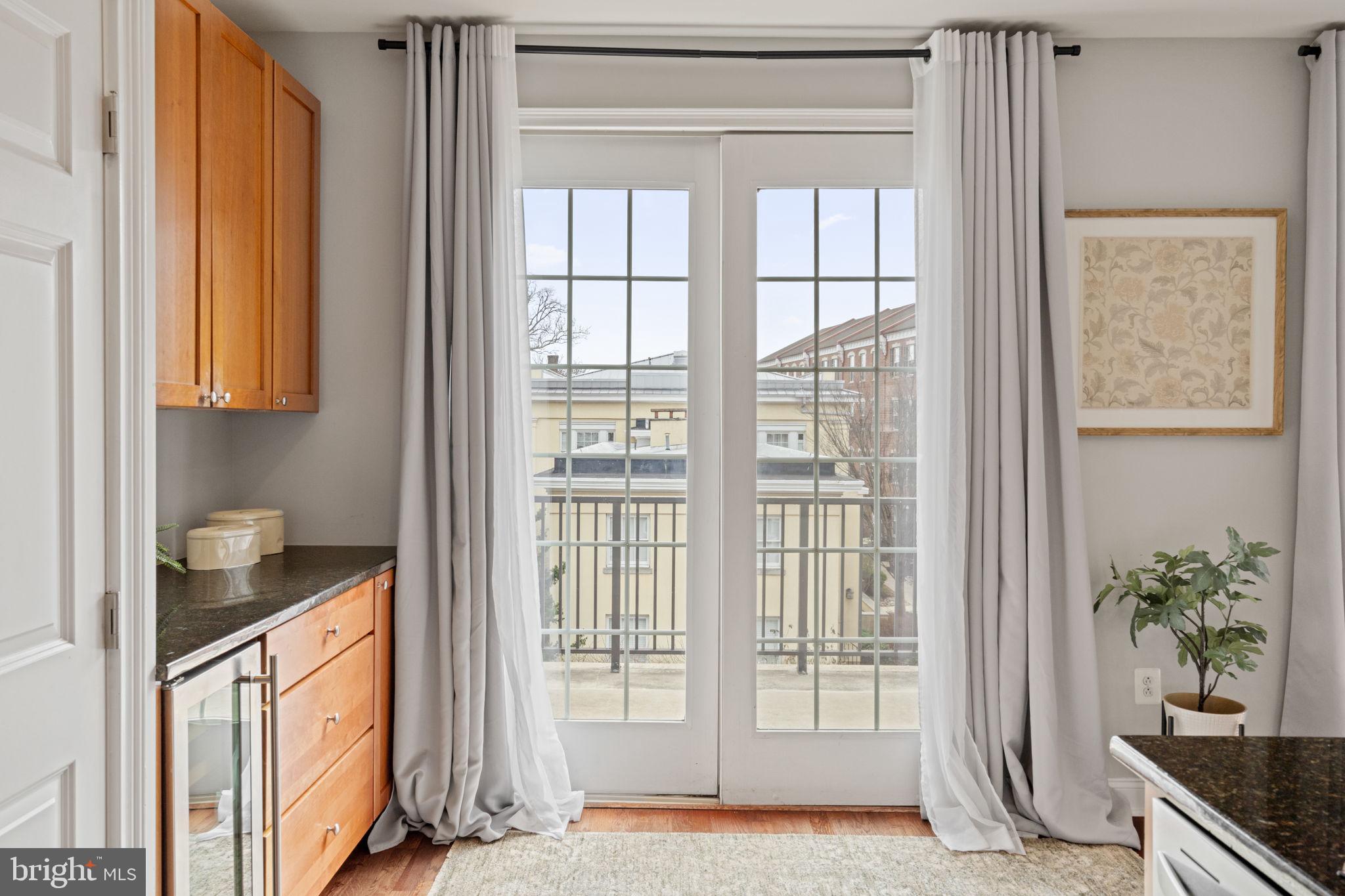 305 Captains Way Philadelphia, PA 19146 - Photo 23 of 63