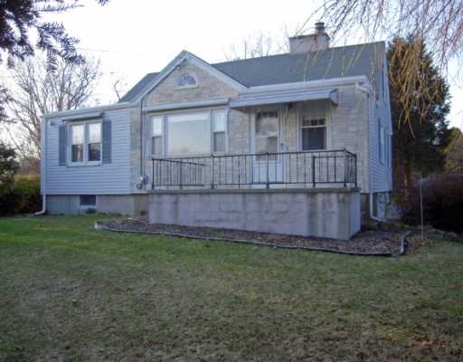 342 Shore Road Westerly, RI 02891 - Photo 3 of 3 Exterior Front.