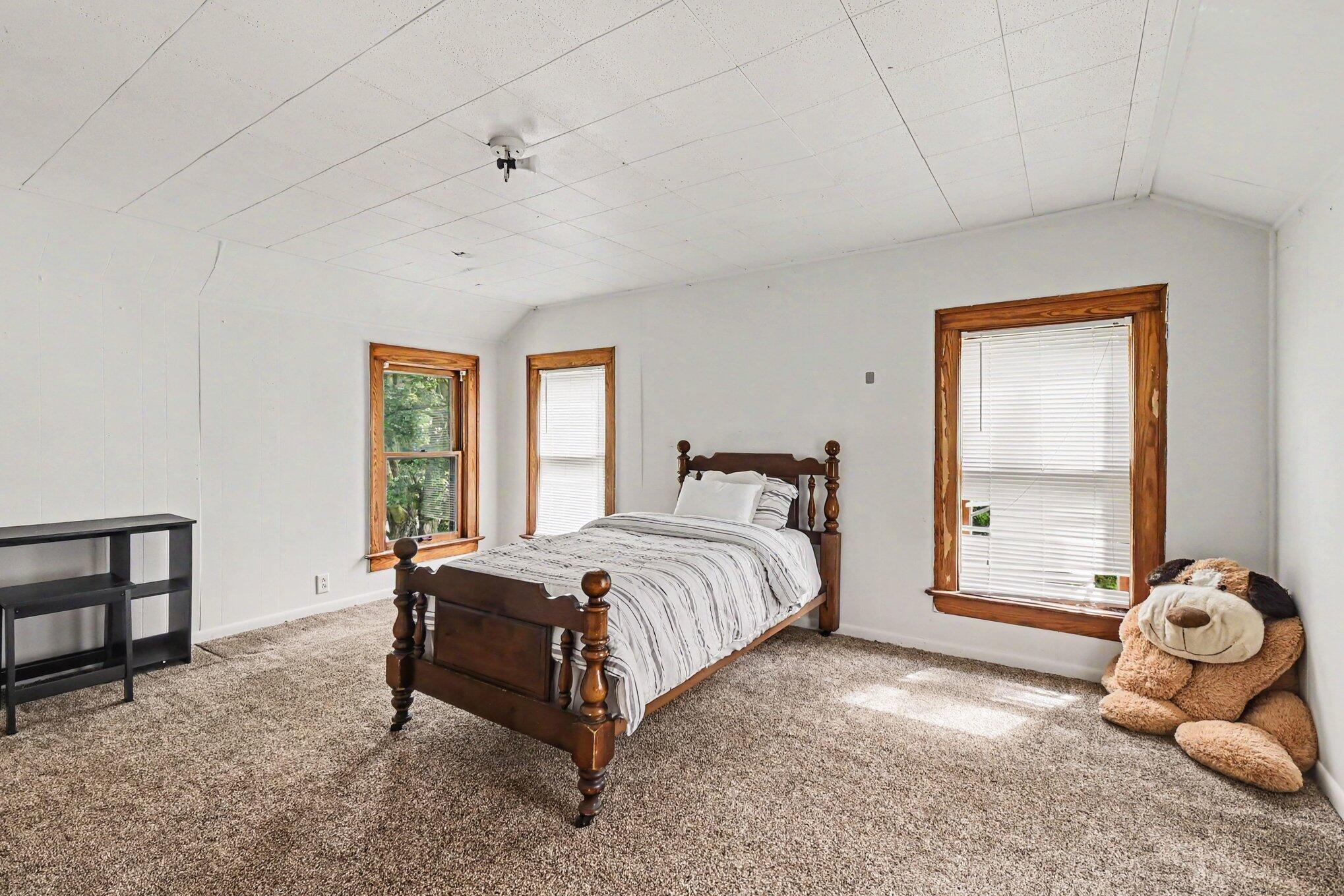 412 Merritt Street Charlotte, MI 48813 - Photo 15 of 22 015_file_1405