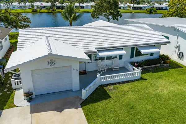 $410,000 | 2028 Southwest 19th Avenue, Boynton Beach, FL 33426