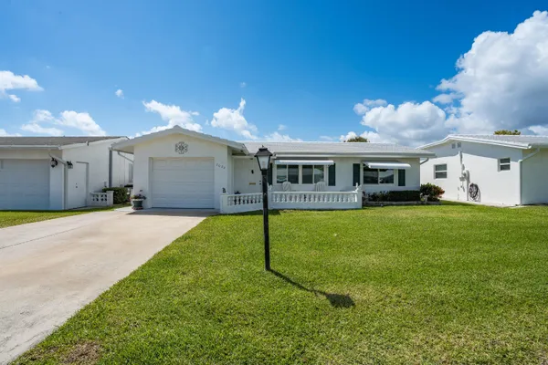 $410,000 | 2028 Southwest 19th Avenue, Boynton Beach, FL 33426