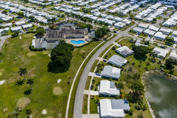 $410,000 | 2028 Southwest 19th Avenue, Boynton Beach, FL 33426