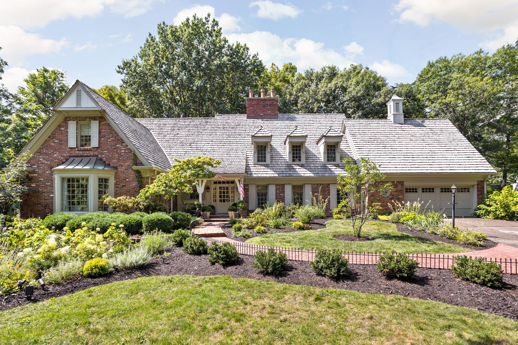 8920 Pickwick Drive Indianapolis, IN 46260 - Photo 2 of 90