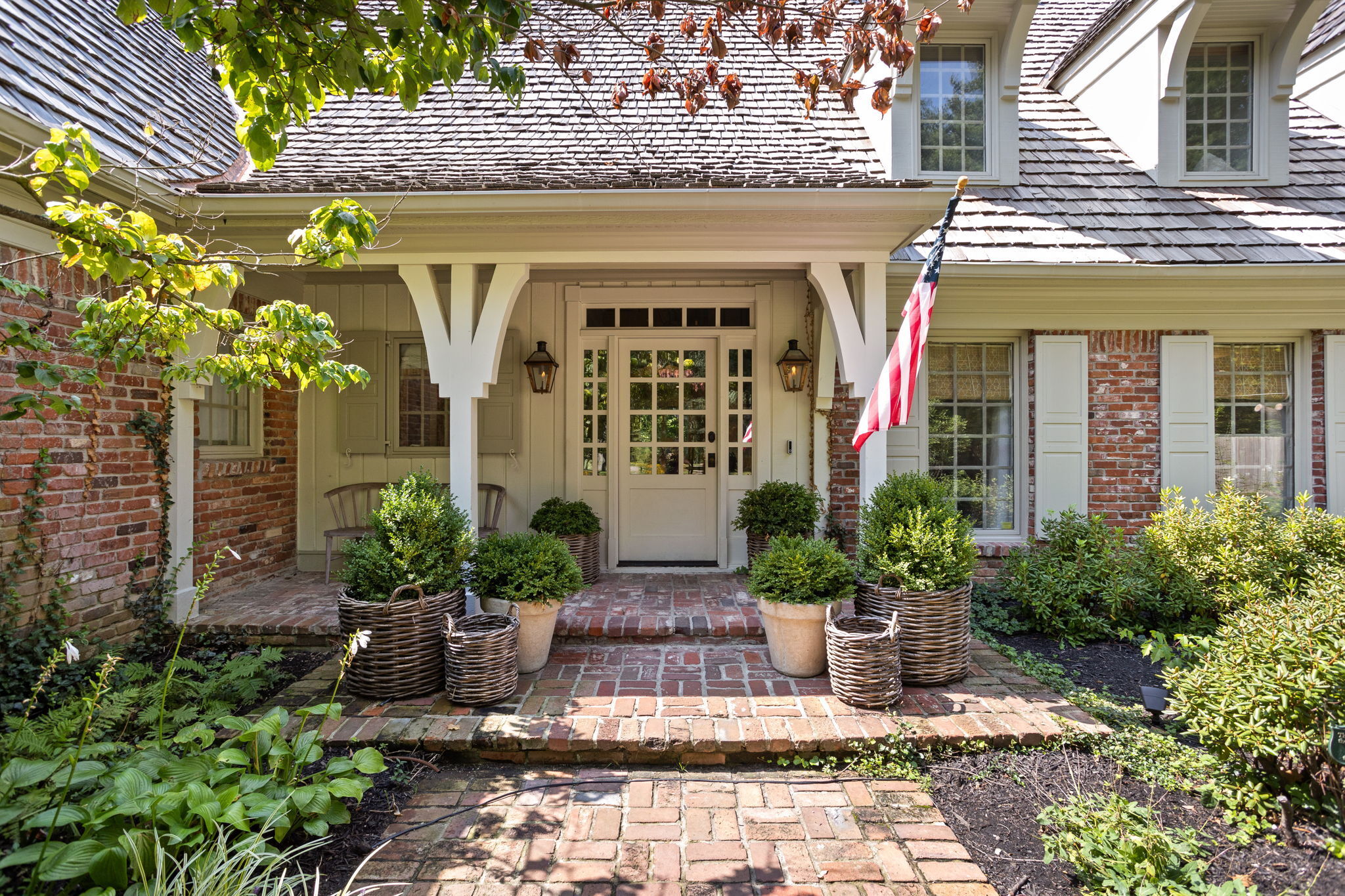 8920 Pickwick Drive Indianapolis, IN 46260 - Photo 8 of 90