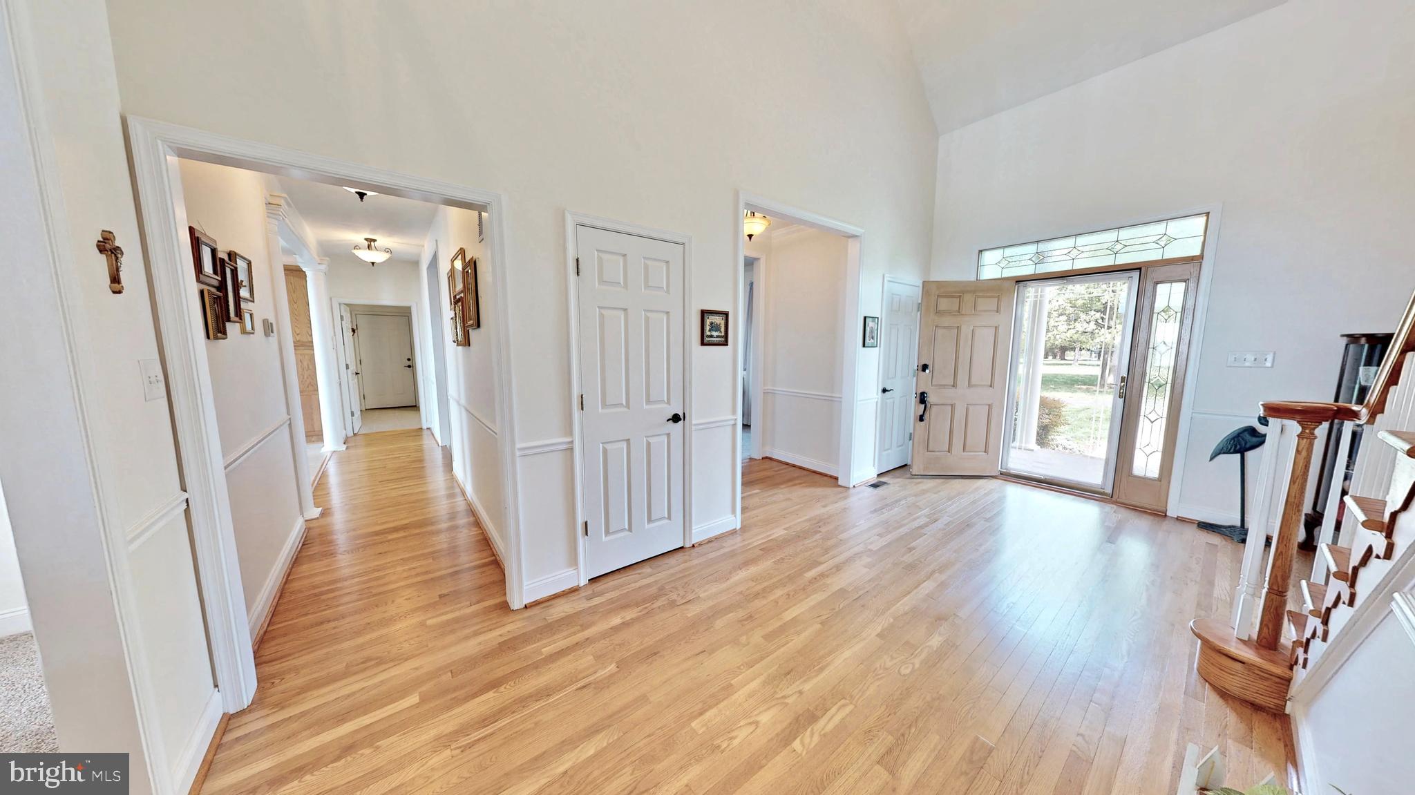 13785 Waverly Point Road Newburg, MD 20664 - Photo 11 of 65 Main Level - Foyer into Hall