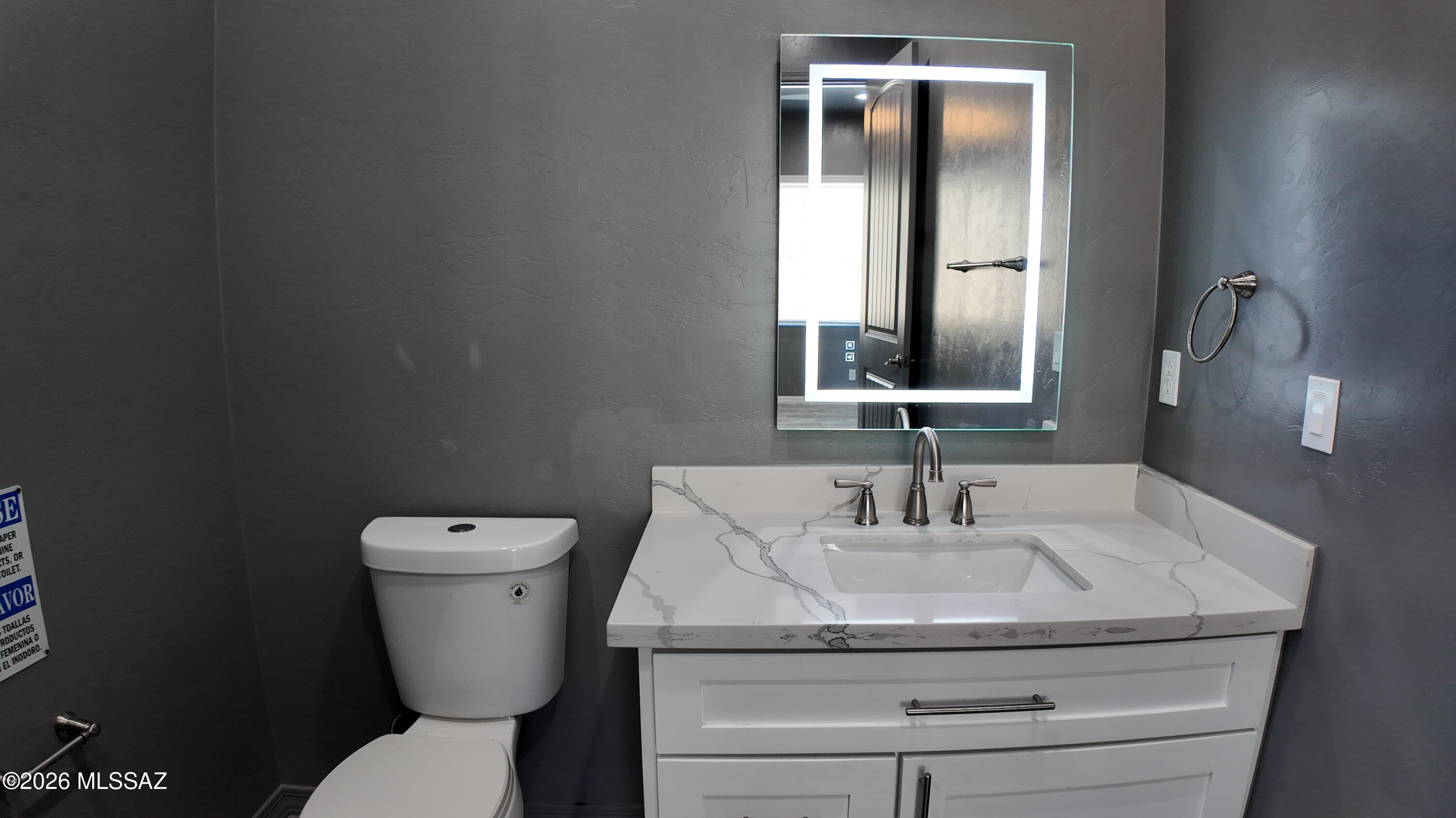 339 Circulo Chica Rio Rico, AZ 85648 - Photo 24 of 42 339 circulo chica 2nd bd bathroom 32