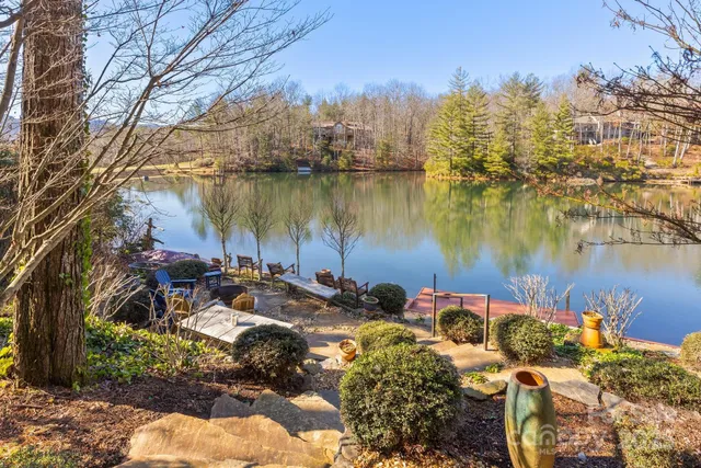 a view of a lake with houses