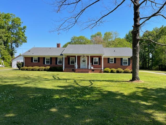 1820 Pauls Path Road Kinston, NC 28504 - Photo 1 of 43 Front