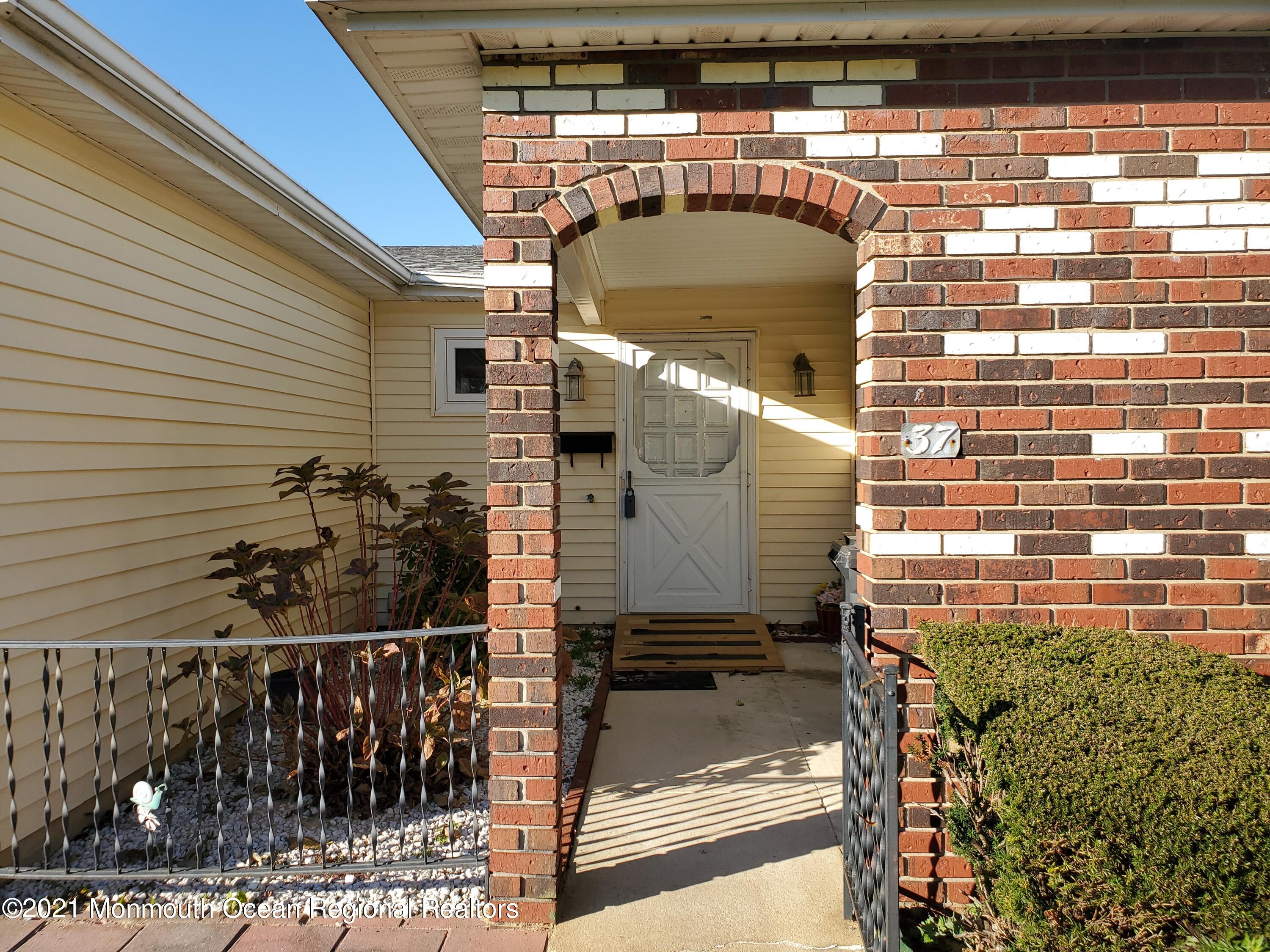 37 Patmore Road Brick, NJ 08724 - Photo 2 of 19
