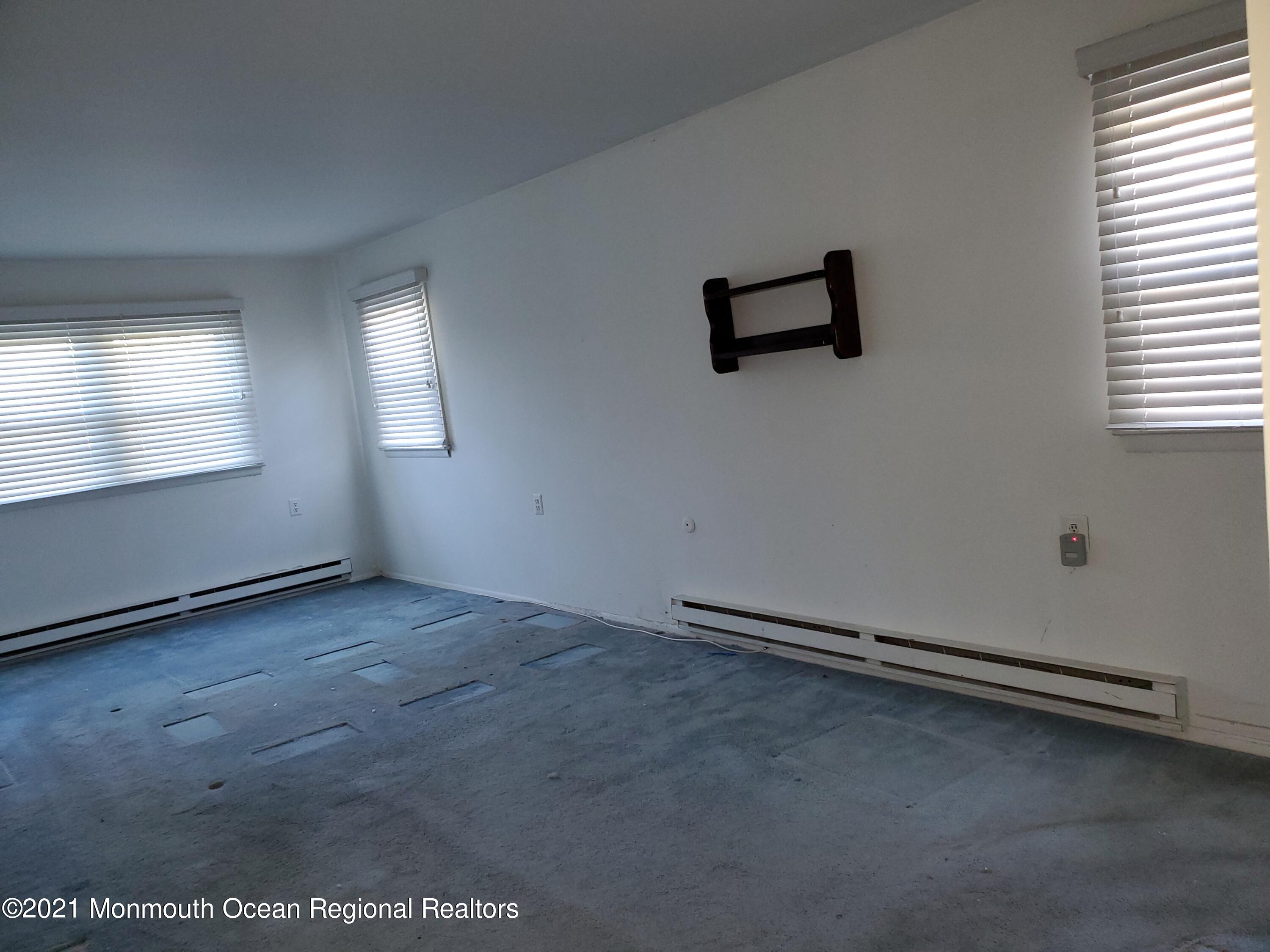 37 Patmore Road Brick, NJ 08724 - Photo 13 of 19 an empty room with windows