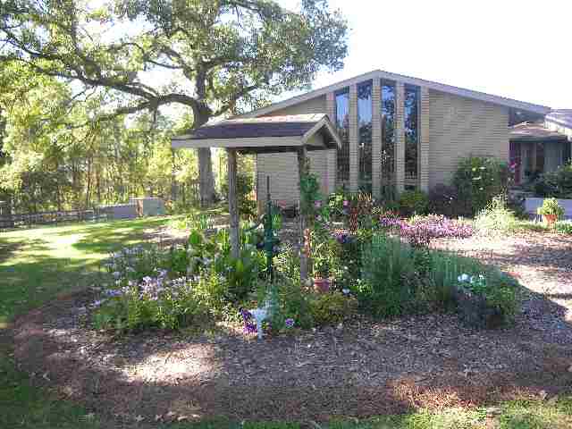 655 Alverson Road Campobello, SC 29322 - Photo 3 of 18