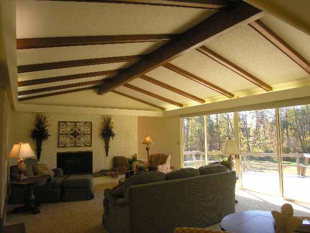 655 Alverson Road Campobello, SC 29322 - Photo 5 of 18