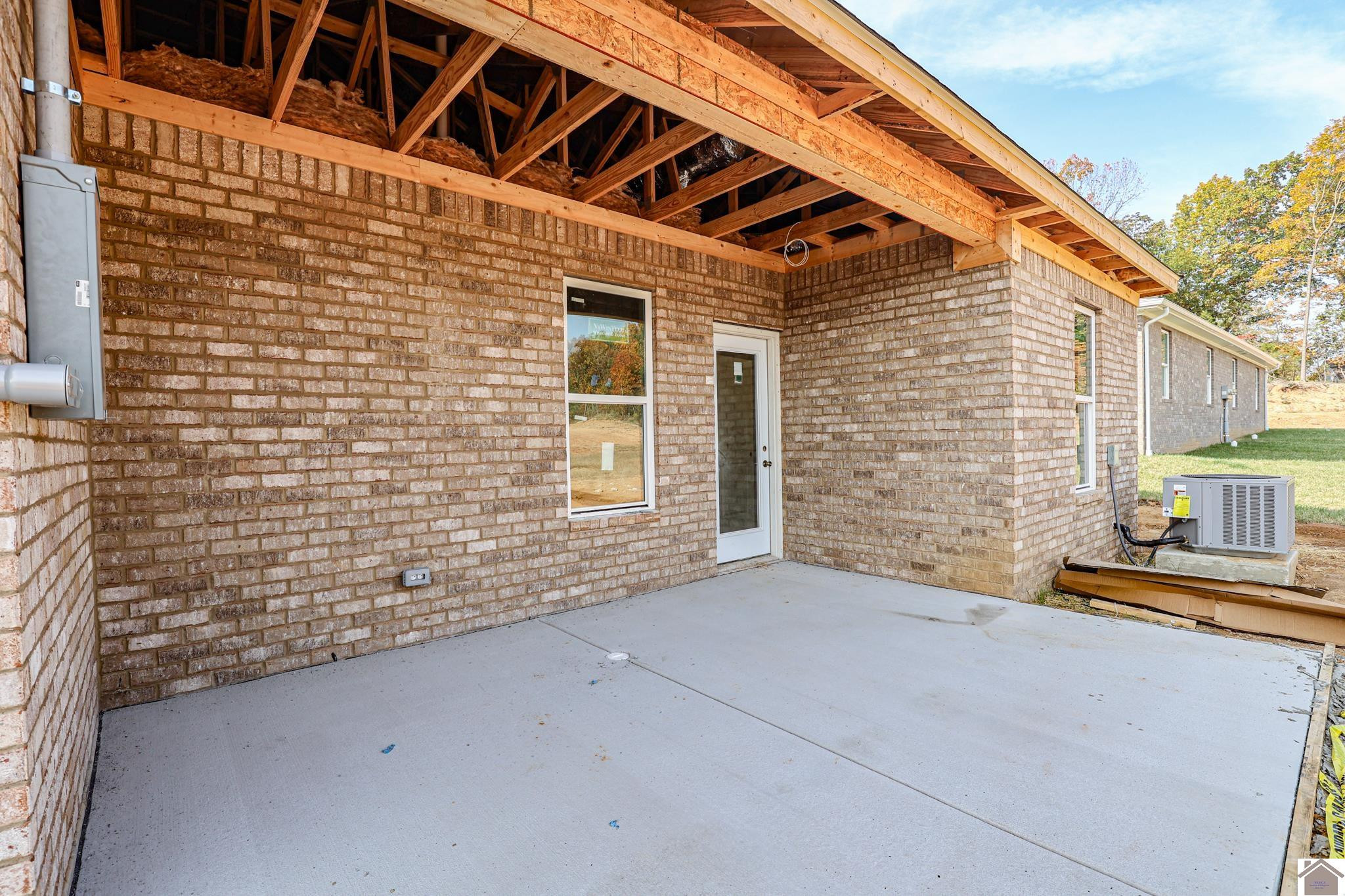 835-837 Elmdale Road Paducah, KY 42003 - Photo 33 of 35 Back Patio