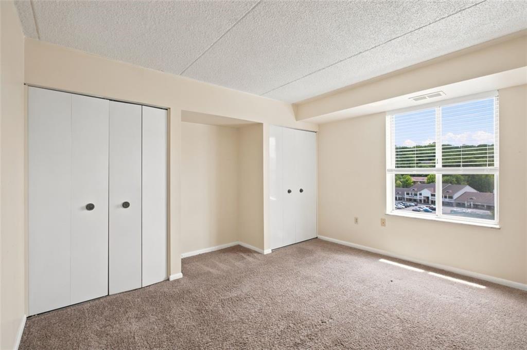 2160 Greentree Road, Unit 807W Pittsburgh, PA 15220 - Photo 19 of 30