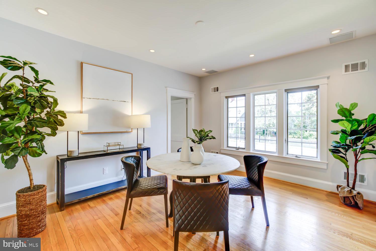 2900 Franklin Road Arlington, VA 22201 - Photo 15 of 75 Light-filled Dining Room