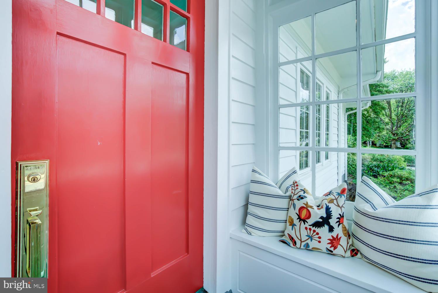 2900 Franklin Road Arlington, VA 22201 - Photo 3 of 75 Enclosed front porch