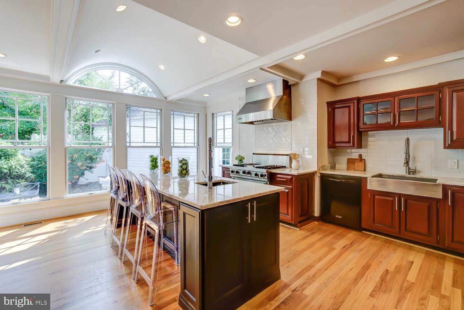 2900 Franklin Road Arlington, VA 22201 - Photo 24 of 75 Spectacular light-filled chef's kitchen