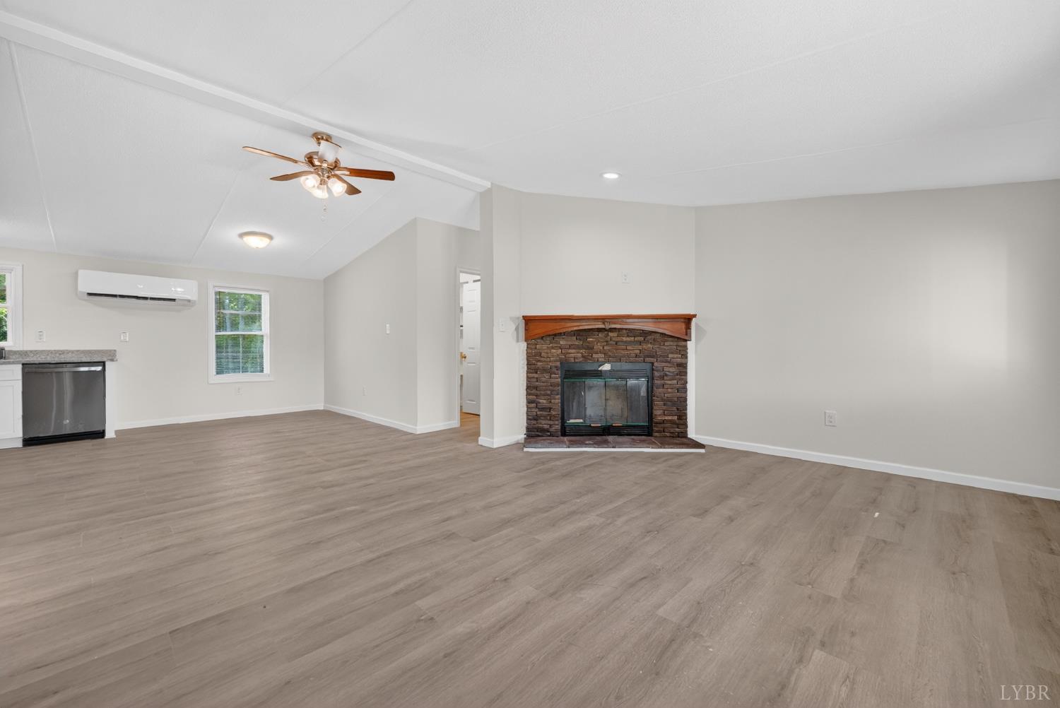3255 Cutbanks Road Pamplin, VA 23958 - Photo 7 of 30