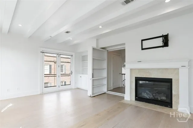 $1,795,000 | 407 East Mc Donough Street, Savannah, GA 31401