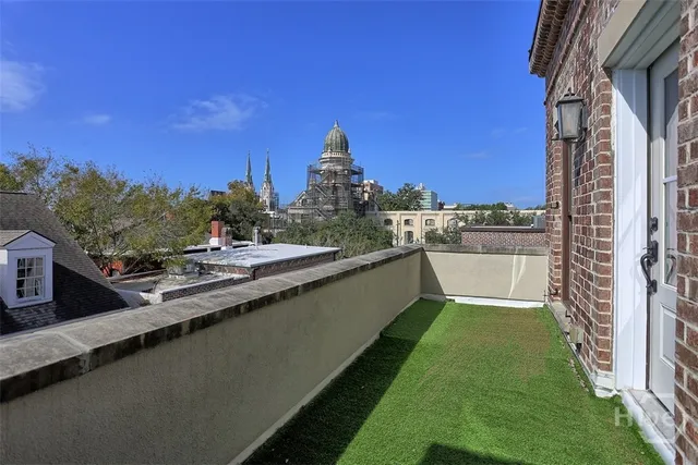 $1,795,000 | 407 East Mc Donough Street, Savannah, GA 31401