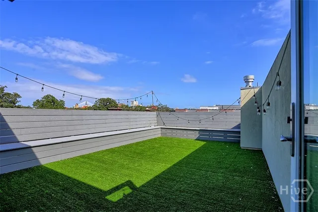 $1,795,000 | 407 East Mc Donough Street, Savannah, GA 31401