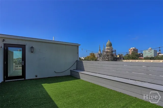 $1,795,000 | 407 East Mc Donough Street, Savannah, GA 31401