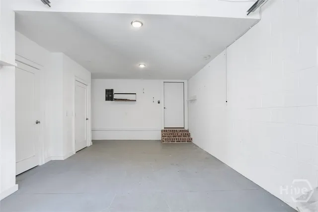 $1,795,000 | 407 East Mc Donough Street, Savannah, GA 31401