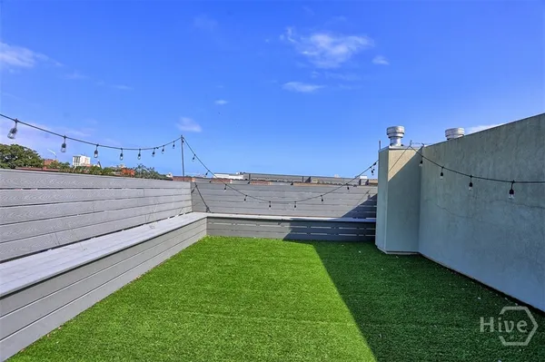 $1,599,000 | 407 East Mc Donough Street, Savannah, GA 31401