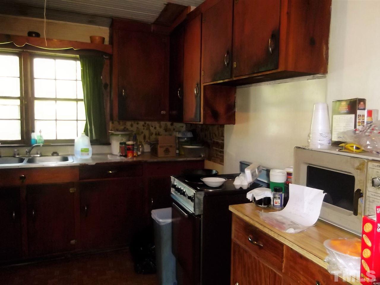 217 North Charles Street Roxboro, NC 27573 - Photo 2 of 7