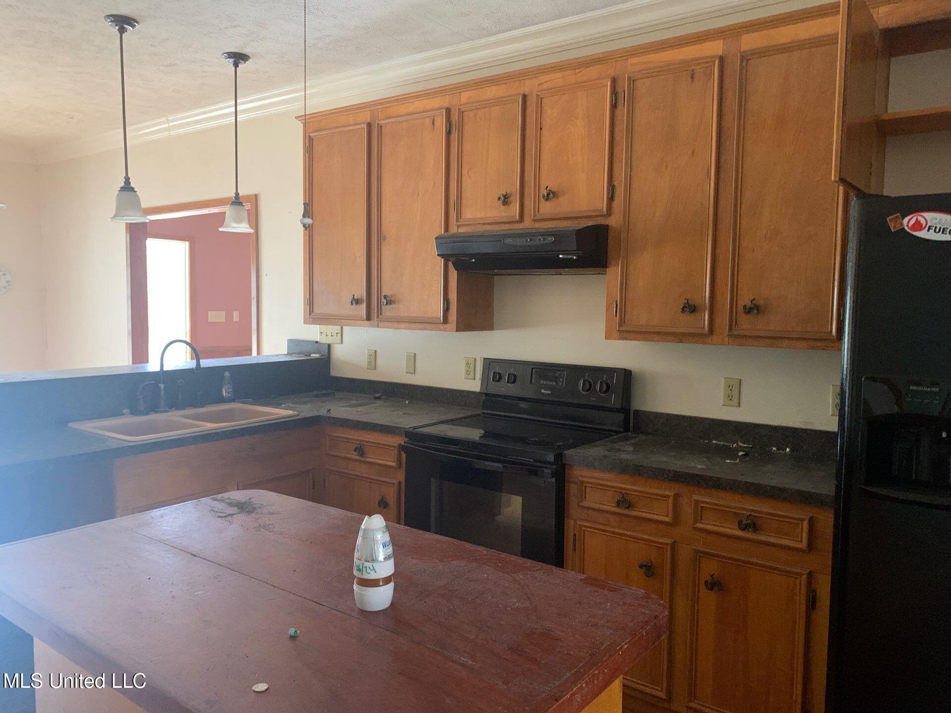 1660 Log Cabin Road Roxie, MS 39661 - Photo 4 of 39 88-Jan 07 2025 11_20am-5H9J