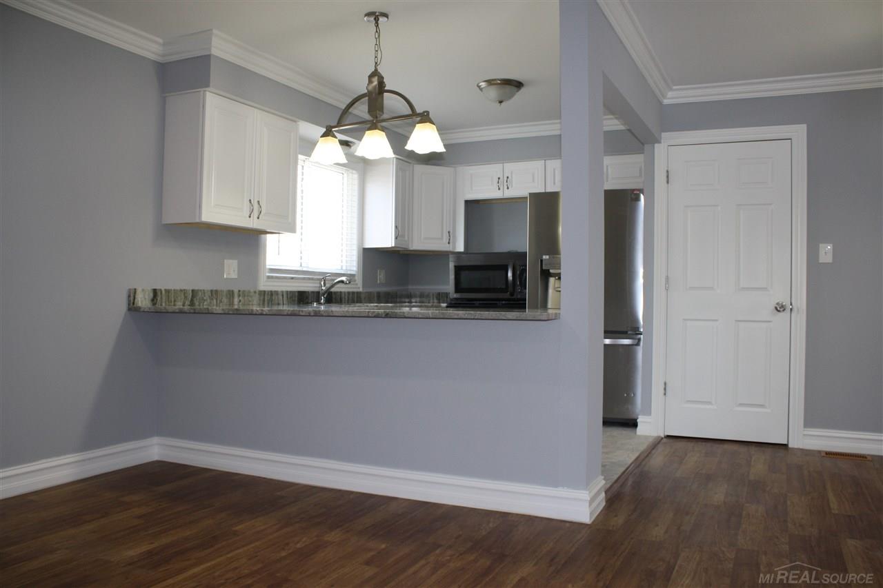 3106 Elmcrest Road Sterling Heights, MI 48310 - Photo 5 of 17