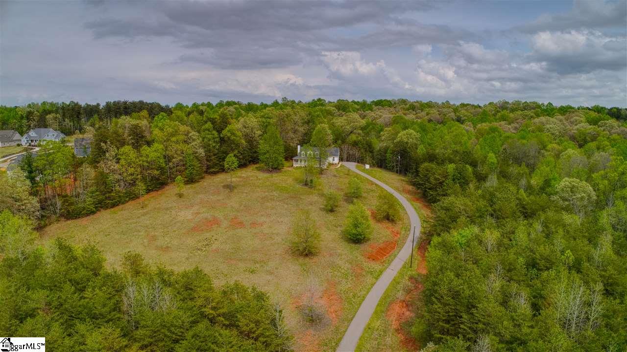 323 Settlement Road Travelers Rest, SC 29690 - Photo 4 of 30