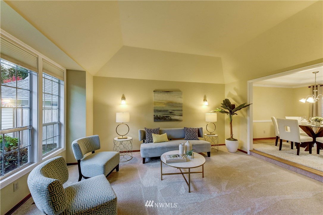 3114 210th Street Southeast Bothell, WA 98021 - Photo 3 of 27