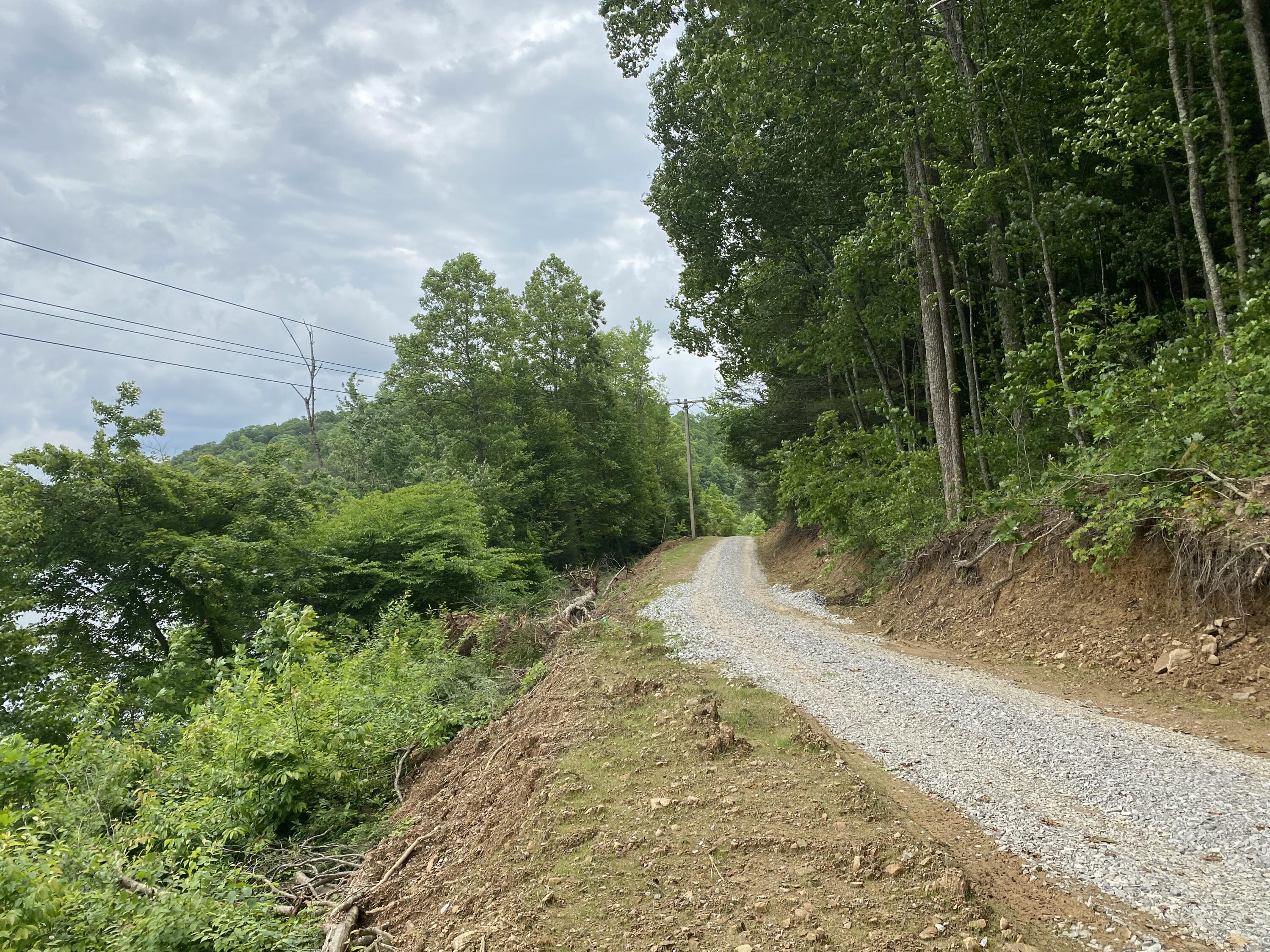 3450 Chaney Ridge Road London, KY 40741 - Photo 24 of 28 92B238E9-0AF3-41C2-B48F-5A0A48E21326