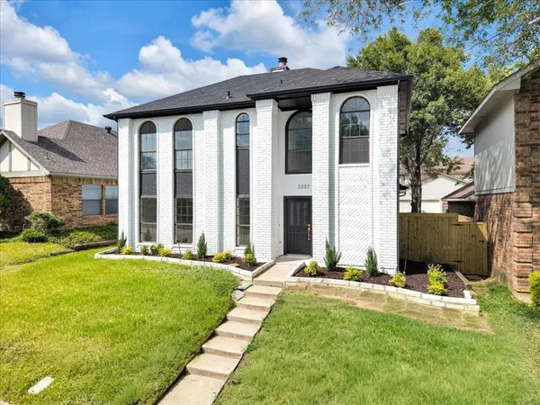 $415,000 | 2237 Greenview Drive, Carrollton, TX 75010