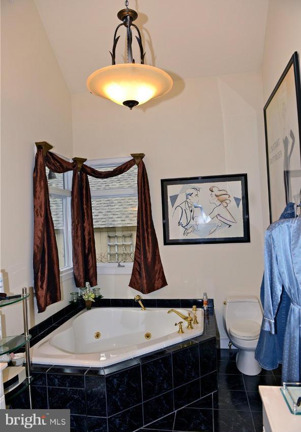 7291 Bozman Neavitt Road Bozman, MD 21612 - Photo 23 of 30 Bath (Master)