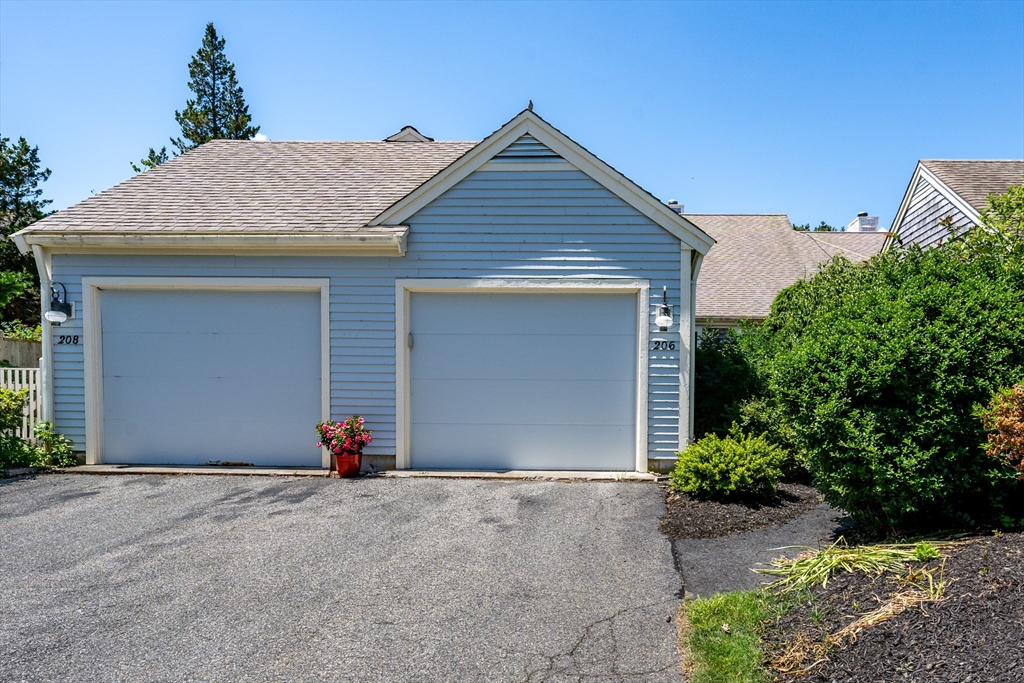 206 Kates Path, Unit 206 Yarmouth, MA 02675 - Photo 10 of 34