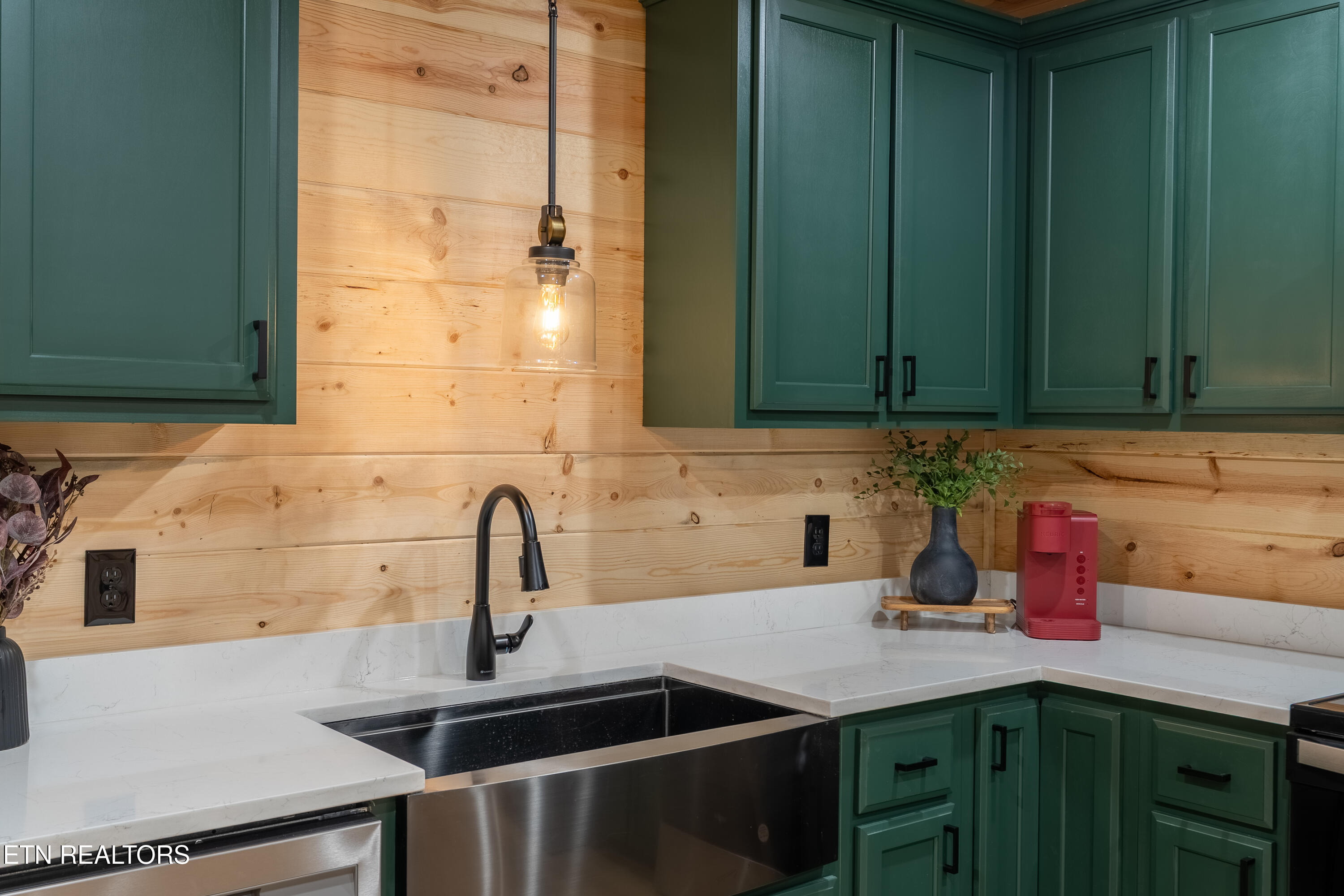 4015 Hitching Post Road Pigeon Forge, TN 37863 - Photo 11 of 52 DSC06938-HDR