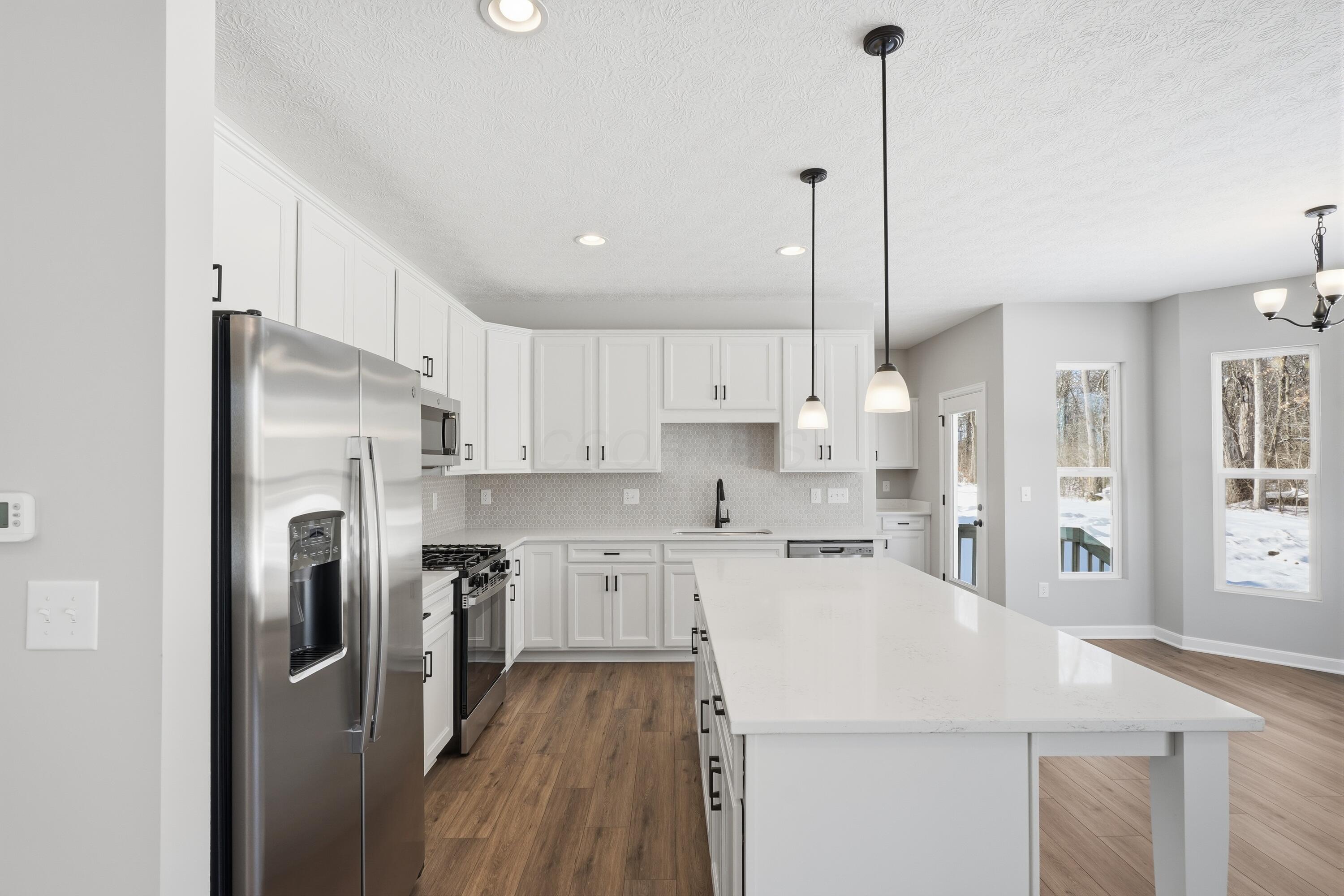 304 Cherry Hills Road Commercial Point, OH 43116 - Photo 12 of 47 Kitchen
