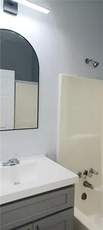 $1,300 | 2922 Gravier Street, New Orleans, LA 70119