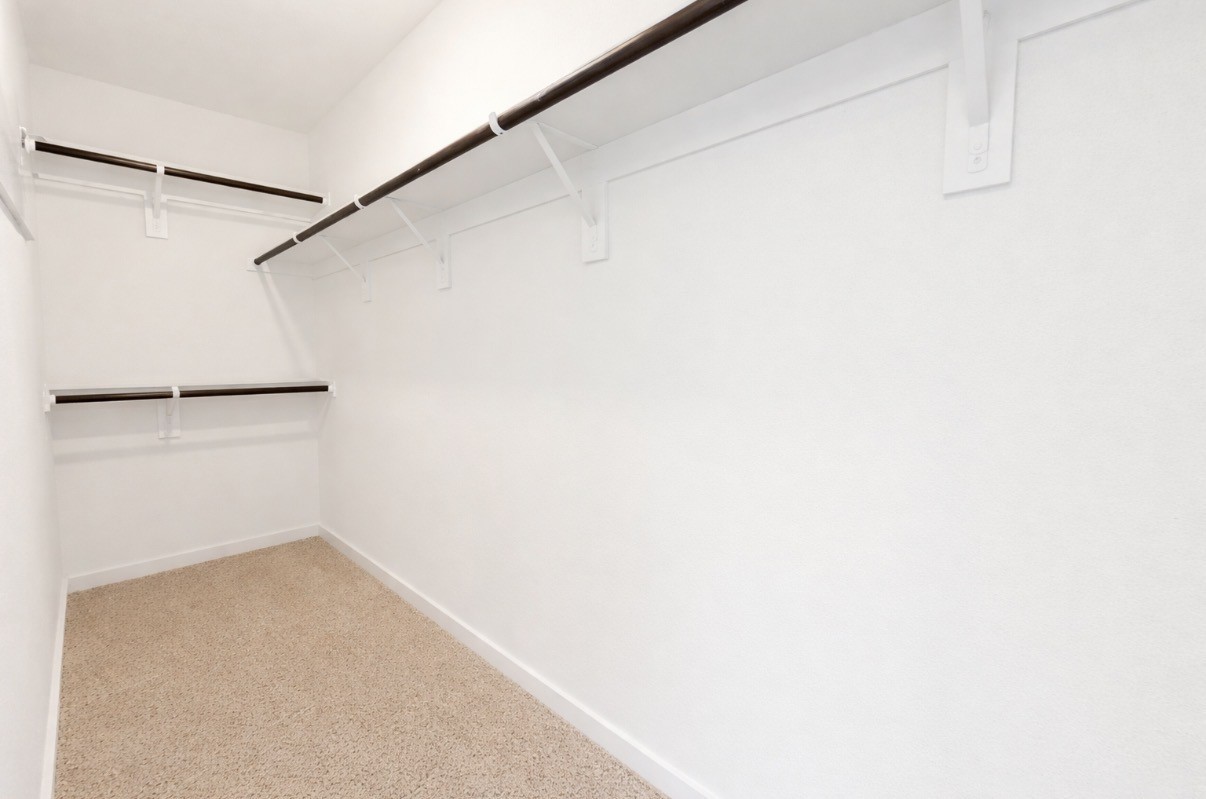 8315 Amber Summit Lane Angleton, TX 77515 - Photo 11 of 21 Primary Closet