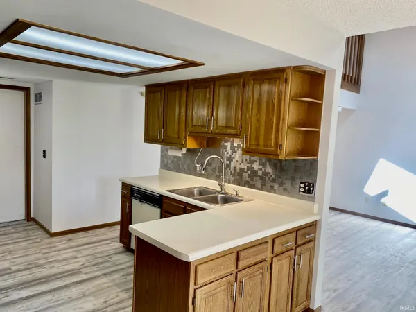 $189,900 | 7023 Thamesford Drive, Fort Wayne, IN 46835