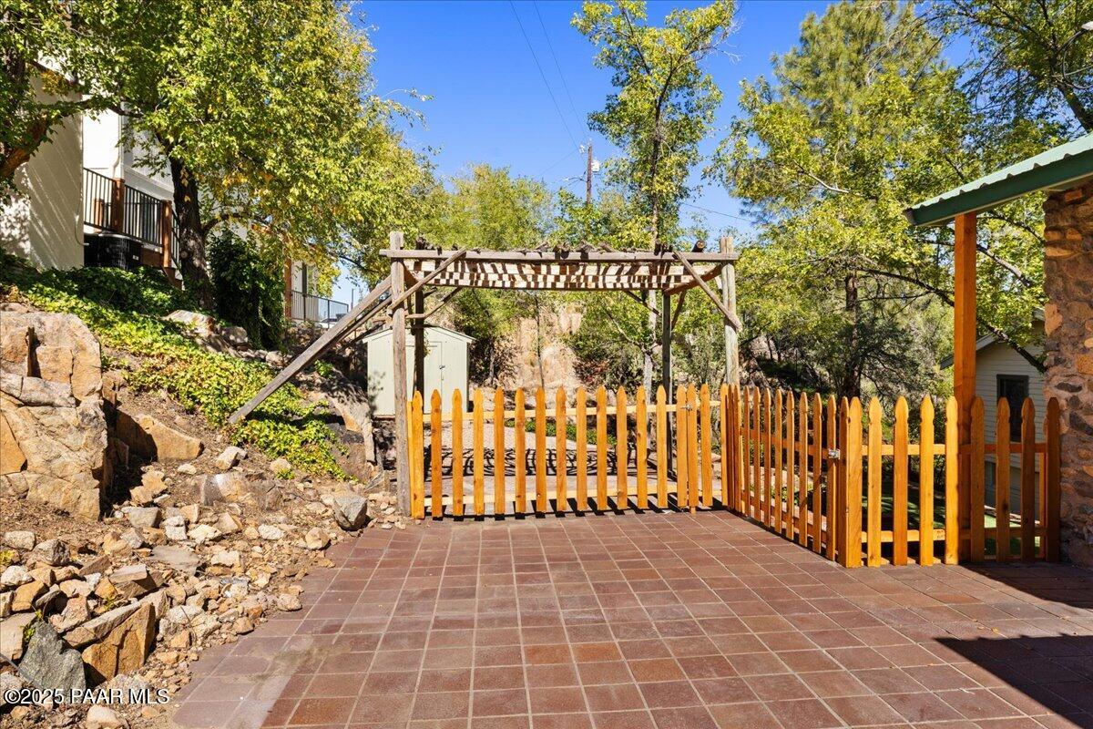 516 Coronado Avenue Prescott, AZ 86303 - Photo 18 of 28 Patio - 516 Coronado Ave