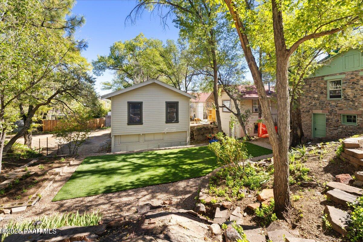 516 Coronado Avenue Prescott, AZ 86303 - Photo 20 of 28 Backyard - 516 Coronado Ave