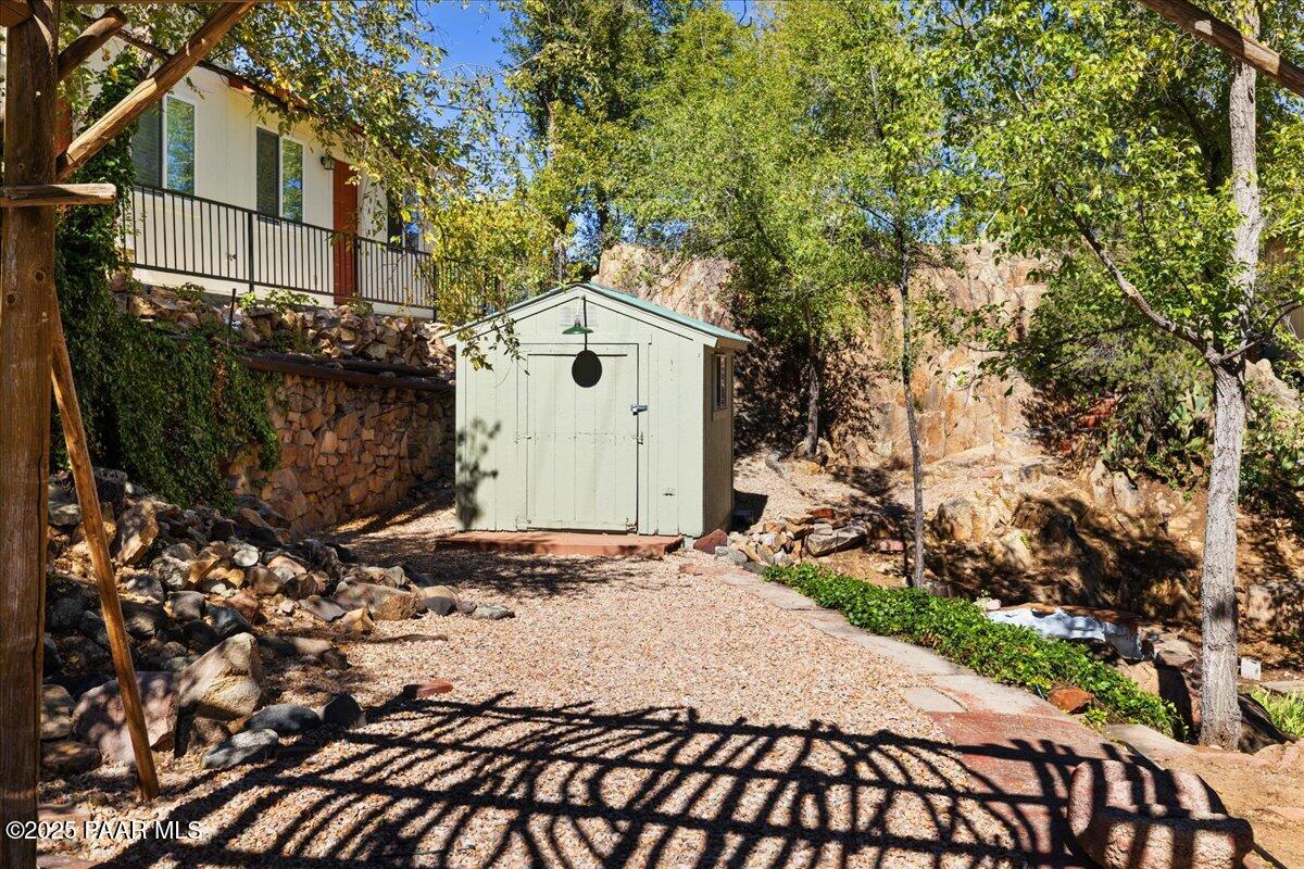 516 Coronado Avenue Prescott, AZ 86303 - Photo 21 of 28 Backyard - 516 Coronado Ave