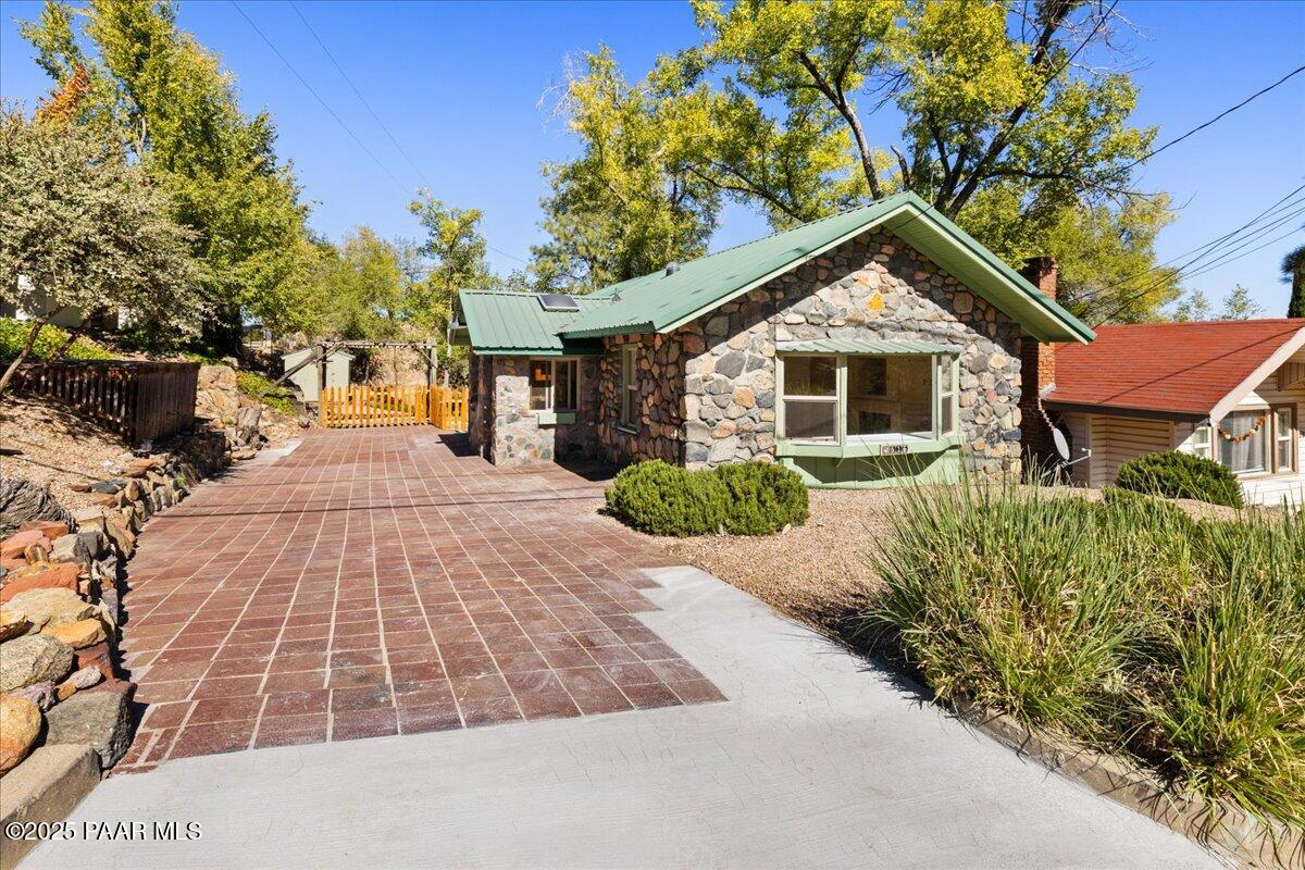 516 Coronado Avenue Prescott, AZ 86303 - Photo 27 of 28 Front - 516 Coronado Ave