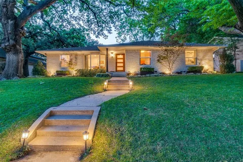 $1,049,000 | 6717 Dalhart Lane, Dallas, TX 75214