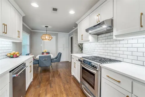 $1,049,000 | 6717 Dalhart Lane, Dallas, TX 75214