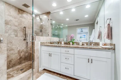 $1,049,000 | 6717 Dalhart Lane, Dallas, TX 75214