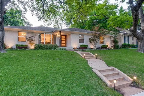 $1,049,000 | 6717 Dalhart Lane, Dallas, TX 75214